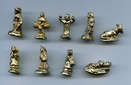 FEVES - FEVE - CRECHE - LOT DE 9 SANTONS DORÉS - Santons