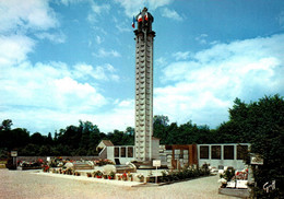 15848 ORADOUR Sur GLANE Cité Martyre 10 Juin 1944 Cimetière Ou Sont Enterrés Les Habitants  Massacrés  (2 Scans)  87 - Oradour Sur Glane