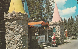 Santa's Parrot Palace, Santa's Village, White Mountains, New Hampshire - White Mountains
