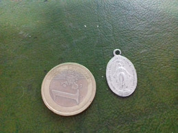 MEDAILLE RELIGIEUSE - Etnica