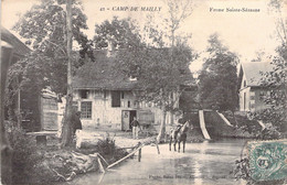 CPA - MILITARIAT - Camp De Mailly - Ferme Sainte Sézanne - Cheval Pieds Dans La Mare - Casernes