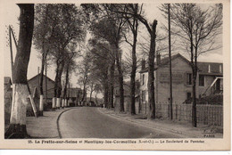 95. La Frette Sur Seine Et Montigny Les Cormeilles. Le Boulevard De Pontoise. Carte Vierge Et Impeccable - La Frette-sur-Seine
