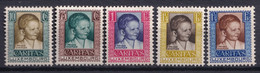 LUXEMBURG 1930 CARITAS SET MH HEAVY  HINGES - 1926-39 Charlotte Rechterzijde