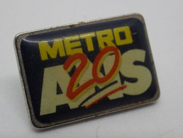 AB223 Pin's METRO 20 Ans  Achat Immédiat - TGV