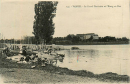 Vannes * Le Grand Séminaire Et L'étang Au Duc * Lavoir Laveuses Coiffe - Vannes