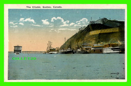 QUÉBEC - THE CITADEL FROM THE RIVER - ANIMATED WITH SHIPS - THE VALENTINES & SONS UNITED PUB - - Québec - La Citadelle