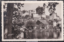 79 - Argenton Chateau - Vue Sur Le Château Au Confluent De L'argenton Ar De L'ouère - Argenton Chateau