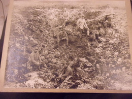 ️  PHOTO 21/17 WWI SOLDATS POILUS DANS TROU OBUS ? - Guerre, Militaire