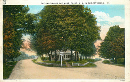 CPA The Parting Of The Ways,Cairo,New York In The Catskills-Timbre       L1945 - Catskills