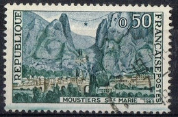 FR VAR 50 - FRANCE N° 1436c Obl. Variété Tunnel De Gauche évidé Et Trainée Bleue Dans La Marge Inférieure - Used Stamps