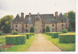 2 Cartes Postales De PUTANGES: Châteaux De Crèvecoeur, De Chênedovit, état Neuf. Cf Scans. Ill Clérambaux - Putanges