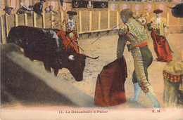 CPA - CORRIDA - 11 - Le Descabello à Pulso - A.R. - Colorisée - Corrida