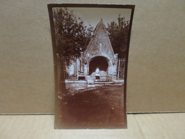 LOCMINE (56) Ancienne Photographie Fontaine Saint Colomban - Locmine