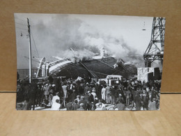 LE HAVRE (76) Ancienne Photographie Incendie Du Paquebot PARIS 1939 - Port