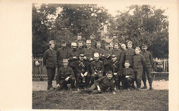 Carte-Photo Foto Schweizer Armee - Armée Suisse - Militaria Groupe De Soldats Soldaten Militaires - Autres & Non Classés