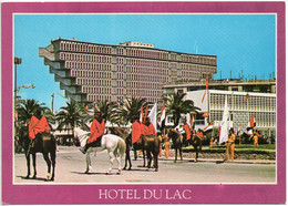 Tunisie -défilé Devant L'hôtel Du Lac à Tunis (années 70) - Carnaval