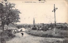 CPA France - Isère - Marennes - Le Village - Oblitérée 1916 - Animée - Animaux - Croix - Chemin - Eglise - Andere & Zonder Classificatie