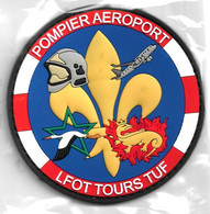 Ecusson PVC 3D SSLIA POMPIERS AEROPORT TOURS 37 - Pompiers