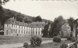 VALMONT COUR D HONNEUR DU CHATEAU - Valmont