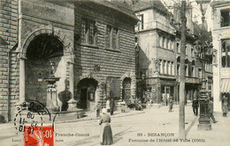 Besançon * Place Et Fontaine De L'hôtel De Ville * Librairie - Besancon