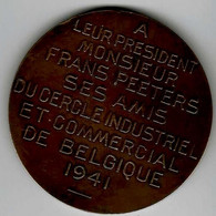 BELGIQUE – AVERS « A/Leur Président/Monsieur/FRANS PEETERS/ses Amis/du Cercle Industriel/et Commercial/de Belgique/1941» - Professionnels / De Société