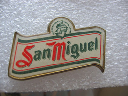 Pin's Bière SAN MIGUEL. International Premium Lager - Bière