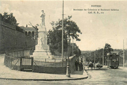 Poitiers * Le Monument Des Coloniaux Et Boulevard Solférino * Tram Tramway - Poitiers