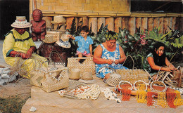 ¤¤  -  POLYNESIE FRANCAISE  -  TAHITI   -  PAPEETE  -  Femmes Fabricant Des Paniers     -  ¤¤ - Polynésie Française