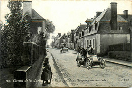 Sceaux Sur Huisne * Circuit De La Sarthe * Passage De La Course Automobile Dans Une Rue * Sport Auto Voiture - Autres & Non Classés