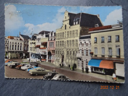 MARKT MET STADHUIS - Bergen Op Zoom