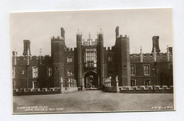 AK 099857 ENGLAND - London - Hampton Court Palace - Centre Portion Of West Front - Hampton Court