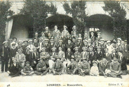 Lourdes * Les Brancardiers * Métier Groupe D'hommes - Lourdes