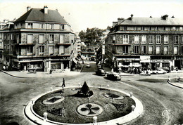 Vire * Vue Sur Le Rond Point * Café * Commerces Magasins ? - Vire