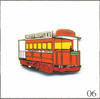 Pin's Tramway Ancien / CTN (Compagnie Tramways De Nantes) 1879-1958 - Motrice Type Mékarski 22 (vers 1880). T880-06 - Transports