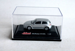 SCHUCO - ALFA ROMEO 147 GTA - VOITURE, AUTOMOBILE, MODELE REDUIT, MINIATURE 1/87 - ANCIEN MODELE REDUIT (1712.26) - Scale 1:87