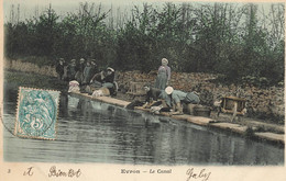 évron * Le Canal * Lavoir Laveuses Lavandières Blanchisseuses * Villageois - Evron