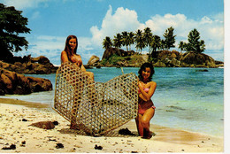 Seychelles ( Afrique) Casier Fish Trap , Trappe à Poisson ( Pin Up ; Expédiée De Victoria En 1977 - Seychelles