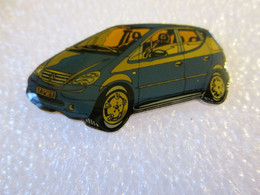 PIN'S    MERCEDES-BENZ   CLASSE   A - Mercedes