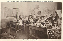 Themes Div-ref MM709-santé -lille -nord -131 Rue Royale-institution Des Sourdes Muettes - Jeunes Aveugles -ecole -classe - Santé