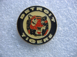 Pin's De L'emblème De L'équipe De Baseball  "Les Tigers" à DETROIT Dans Le Michigan - Honkbal