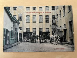 Ixelles  Bruxelles   Chocolaterie-Confiserie Antoine  N) 4   Cour Centrale   ATTELAGES  CHEVAUX - Elsene - Ixelles