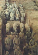 Postcard East Asian Museum Stockholm Earthenware Soldiers Lined Up In Order Of Battle Qin Shihuangs Lintong Shaanxi - Sculptures