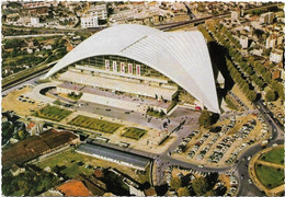 92   Rond Point De La Defense  - Palais Du C.N.I.T   Vu Du Terre Plein - La Defense