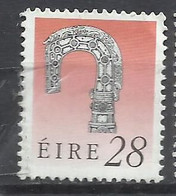 EIRE IRELAND IRLANDA 1990 1995 ART TREASURES LISMORE CROSIER 28p USED USATO OBLITERE' - Used Stamps