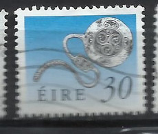 EIRE IRELAND IRLANDA 1990 1995 ART TREASURES ENAMEL LATCHET BROOCH 30p USED USATO OBLITERE' - Used Stamps