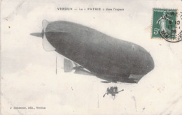 CPA - AVIATION - Dirigeable - Ballon Dirigeable  LE PATRIE Dans L'espace - Verdun - J Debergue - Luchtschepen