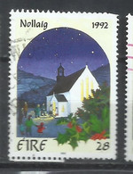 EIRE IRELAND IRLANDA 1992 CHRISTMAS RURAL CHURCHYARD NOLLAIG NATALE NOEL WEIHNACHTEN NAVIDAD 28p USED USATO OBLITERE' - Used Stamps