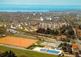 69 - Meyzieu - Le Stade De La Roseraie Et Le Carreau - Vue Aérienne - Meyzieu