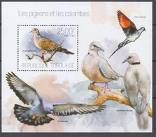 2013 Togo 5320/B885 Birds - Doves 10,00 € - Kolibries