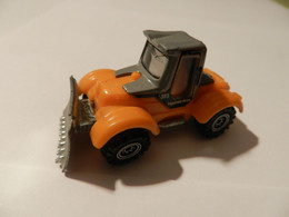 Matchbox      Tractor Plow  / 2005  ***  4510  *** - Matchbox (Lesney)